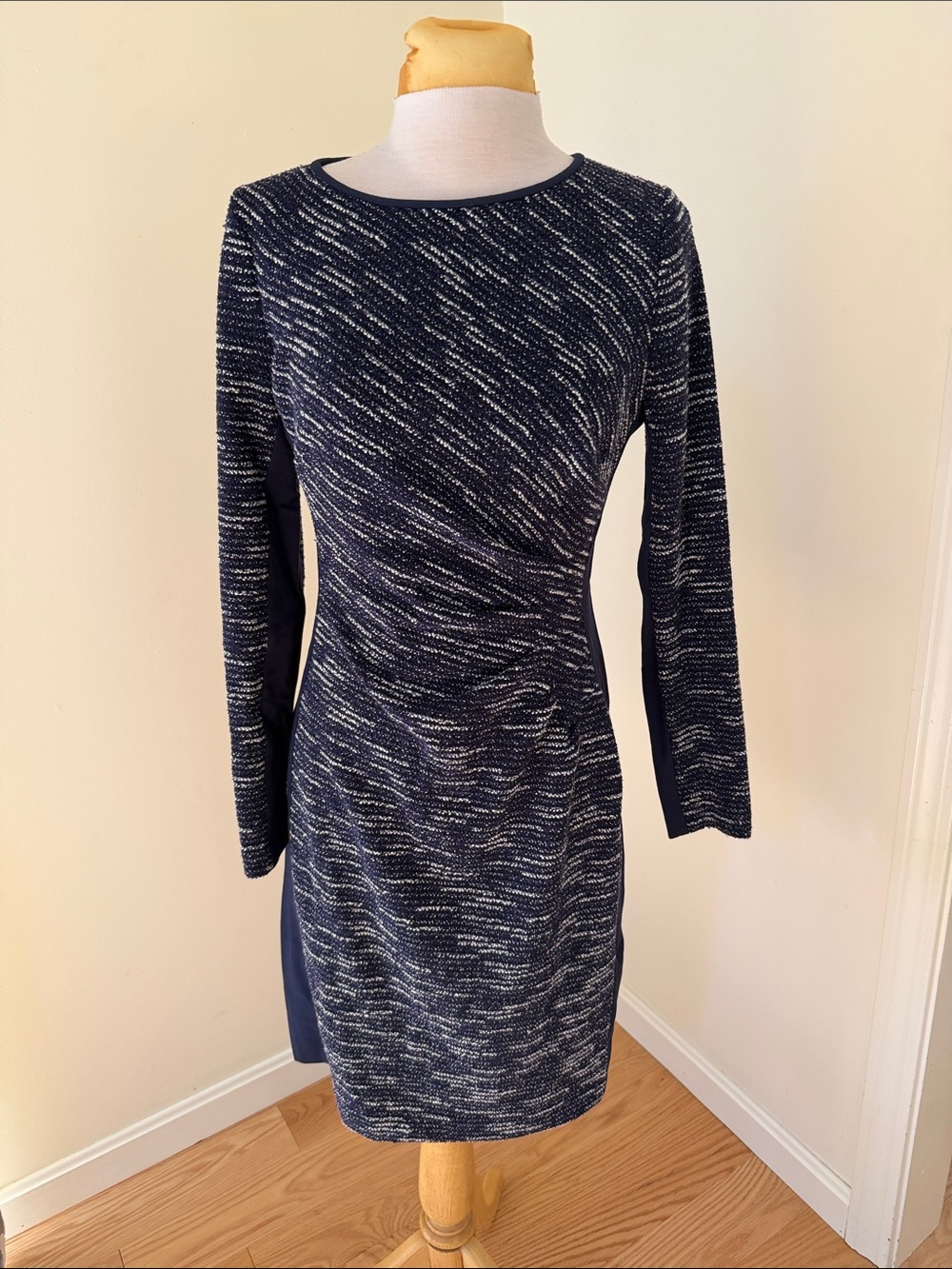 Lauren Ralph Lauren SZ 6, navy tweed long sleeve dress.